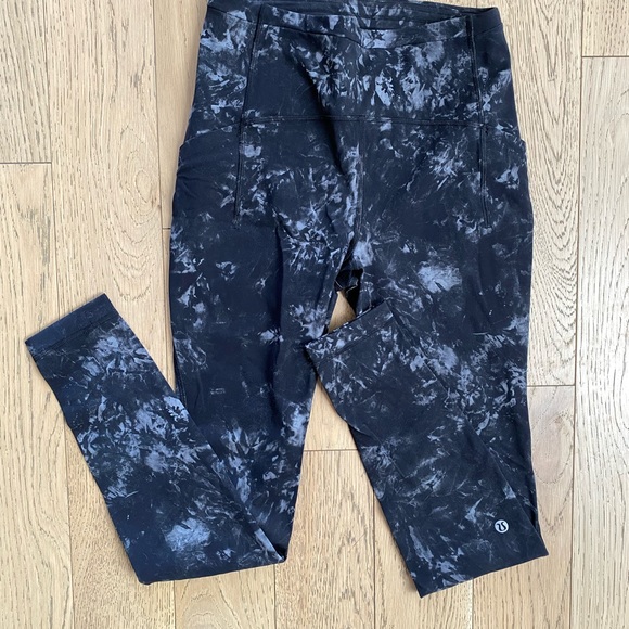 Lululemon Fast & Free size 4 - Picture 4 of 5